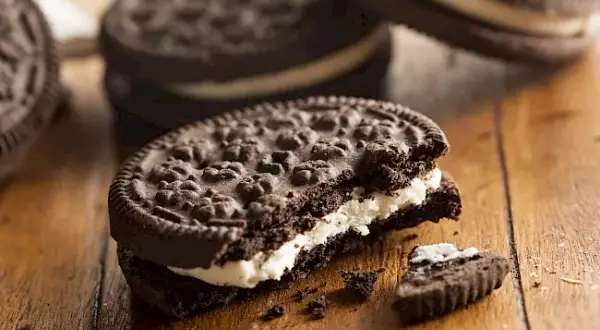 Ile waży paczka Oreo? Waga, sztuki, kalorie i triki do przepisów