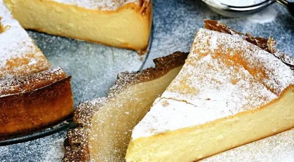 Idealny sernik bez spodu? Czas i temperatura pieczenia!